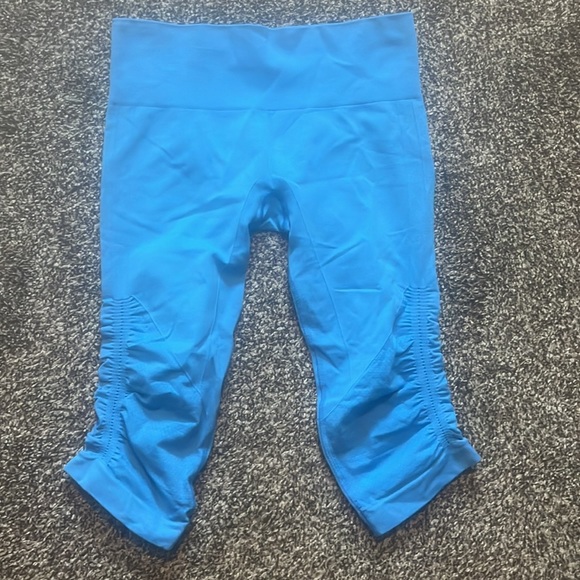 Lululemon In The Flow Crop II Leggings
Heathered Cornflower - Picture 8 of 10